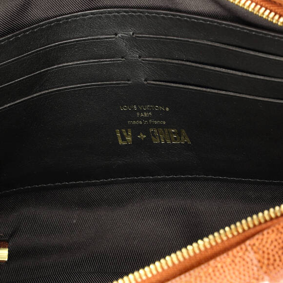 Louis Vuitton x NBA Soft Trunk Wearable Wallet Monogram Embossed Leather - Picture 6 of 8